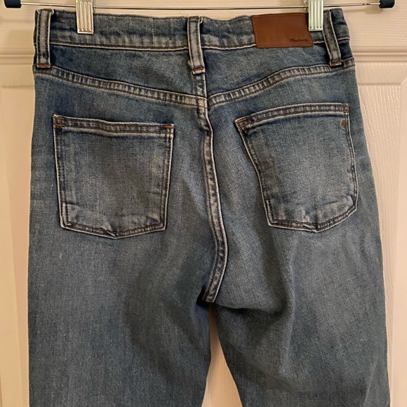 Madewell 10” High Riser Demi Boot Frayed Hem Jeans - Picture 10 of 16